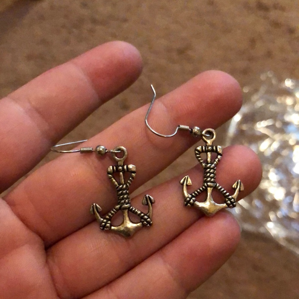 Silver Colored Metal Anchor Earrings